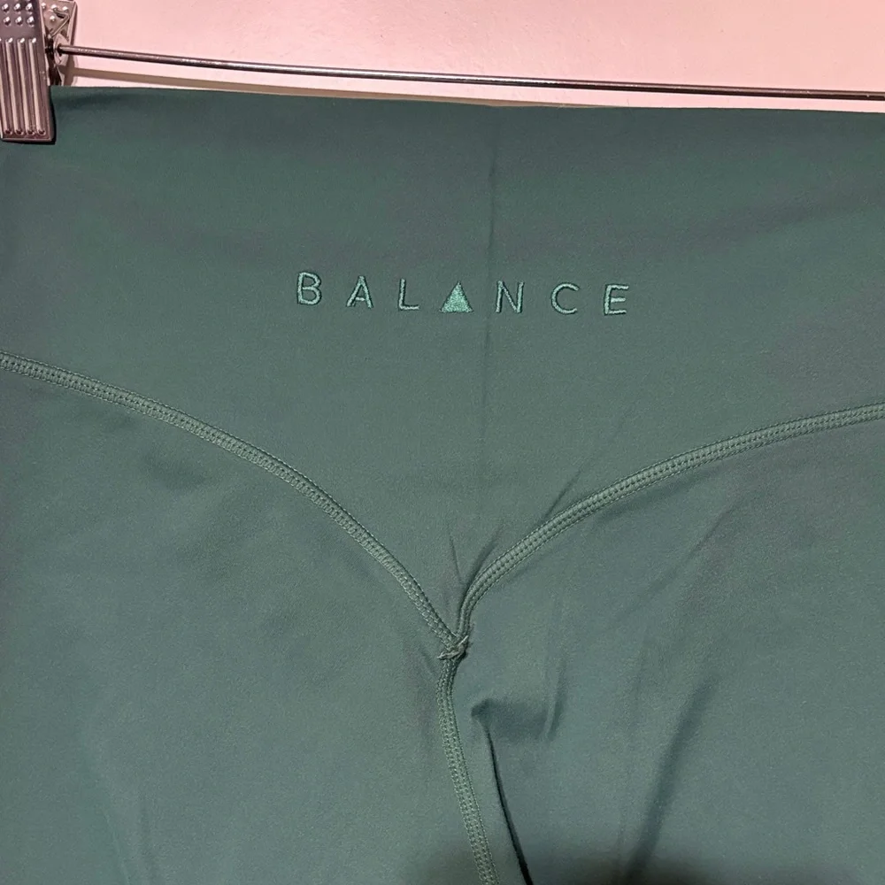 Balance Athletica Green Yoga Leggings Medium Full Length - Picture 2 of 6